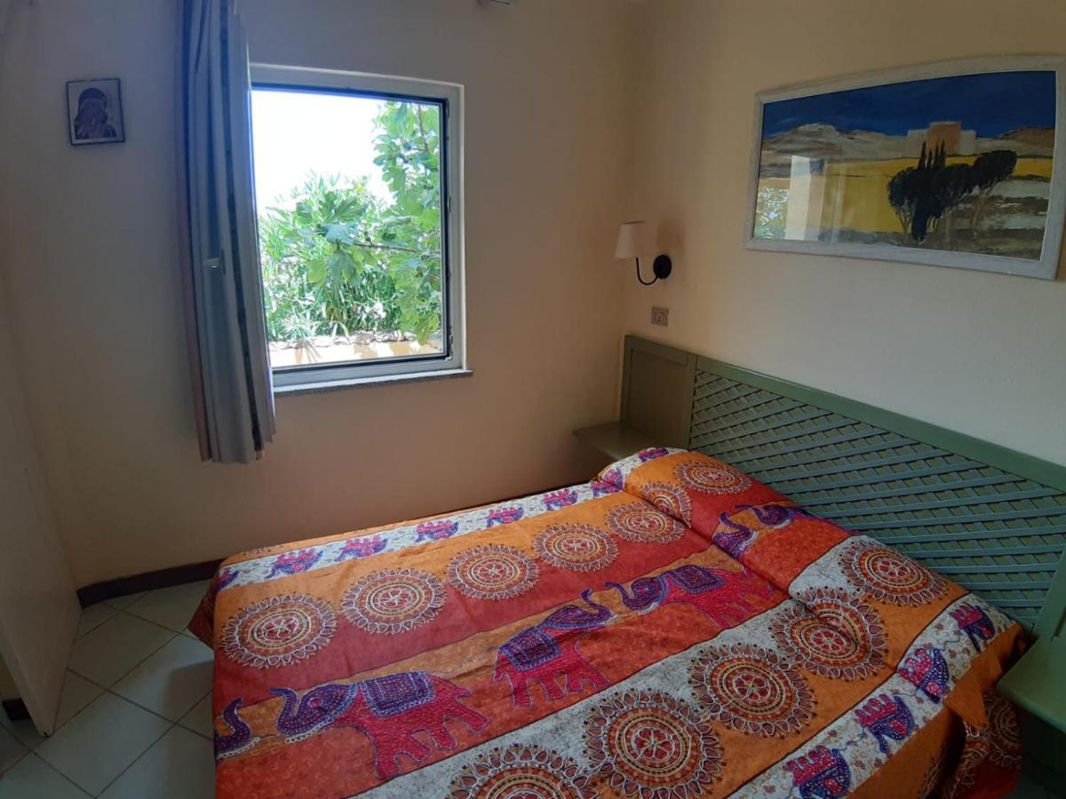 Appartamento Panoramico Calarossa Sardegna Isola Rossa Exterior foto